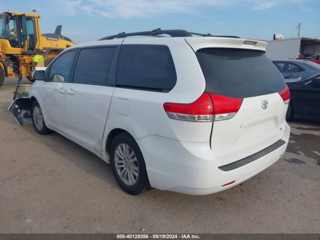 5TDYK3DC6ES417016 Toyota Sienna Xle V6 8 Passenger
