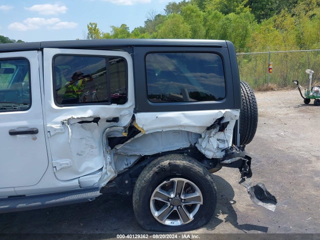 1C4HJXEG4KW577144 Jeep Wrangler Unlimited Sahara 4x4