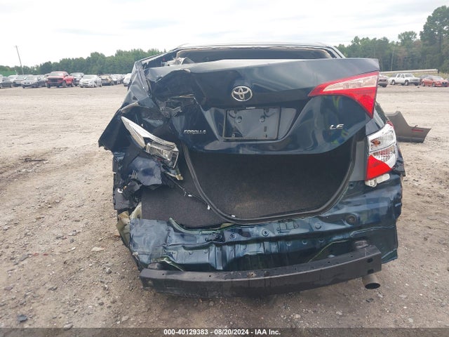 Toyota COROLLA LE 2018 5YFBURHE3JP758763 Image 17