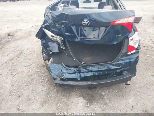 Toyota COROLLA LE 2018 5YFBURHE3JP758763 Image 18