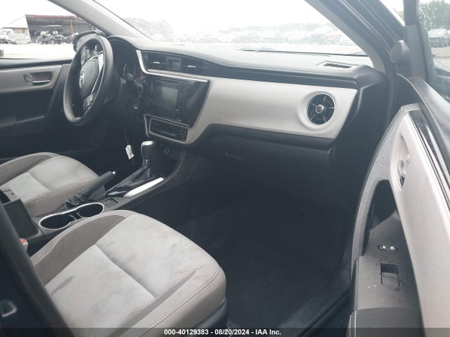 Toyota COROLLA LE 2018 5YFBURHE3JP758763 Image 5