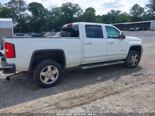 1GT12ZE88FF568472 GMC Sierra 2500hd Slt
