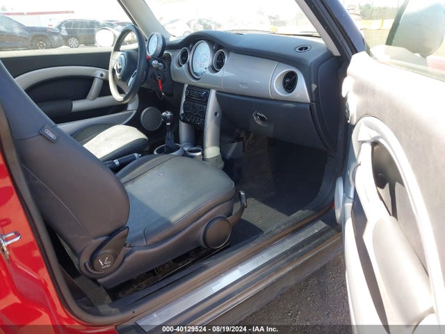 2003 MINI COOPER WMWRC33473TC39370 Photo 4