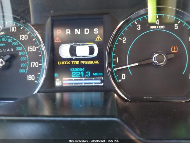 2012 JAGUAR XF SAJWA0FB9CLS38756 Photo 6