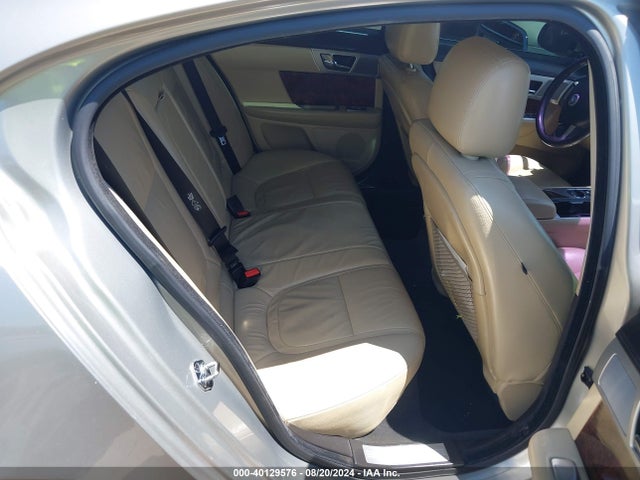 2012 JAGUAR XF SAJWA0FB9CLS38756 Photo 7