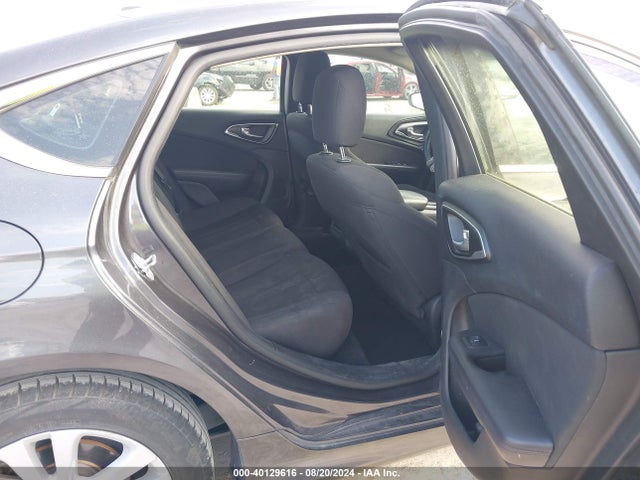 Chrysler 200 Limited 2016 1C3CCCAB5GN144912 Image 8