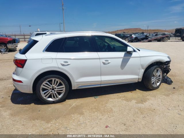 WA1BNAFY5J2011606 Audi Q5 2.0t Premium/2.0t Tech Premium