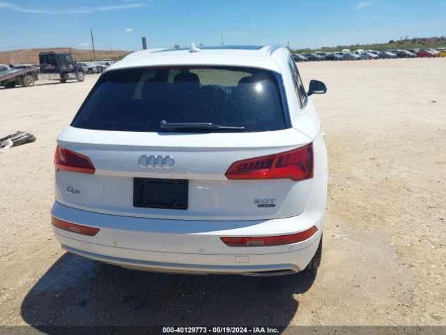 WA1BNAFY5J2011606 Audi Q5 2.0t Premium/2.0t Tech Premium