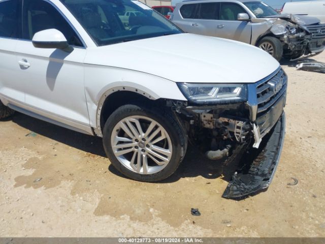 WA1BNAFY5J2011606 Audi Q5 2.0t Premium/2.0t Tech Premium