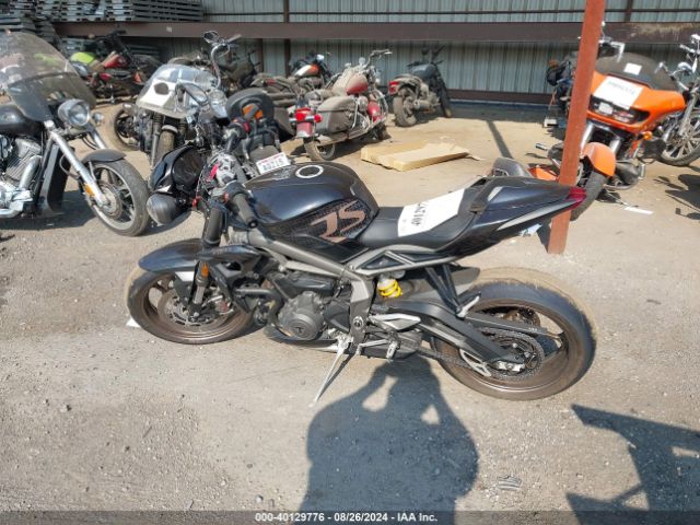 2023 TRIUMPH MOTORCYCLE STREET TRIPLE SMTA554S6PTBE2151 Photo 2