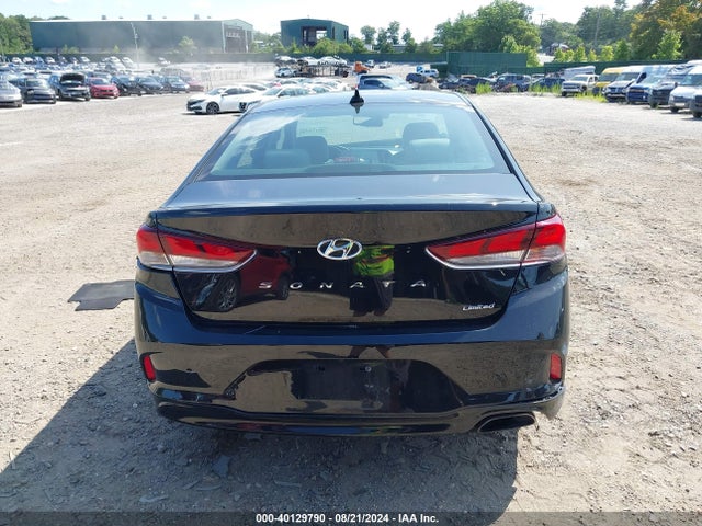 Hyundai Sonata Limited 2018 5NPE34AF3JH702003 Image 16