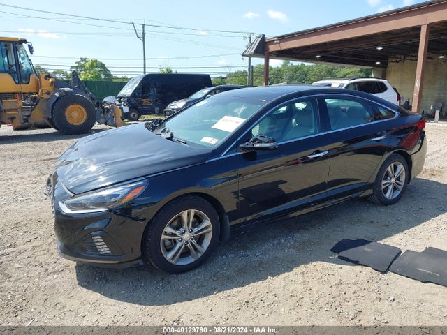 Hyundai Sonata Limited 2018 5NPE34AF3JH702003 Image 2