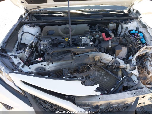 40129804 :رقم المزاد ، JTNB11HK0J3038695 vin ، 2018 Toyota Camry Se مزاد بيع
