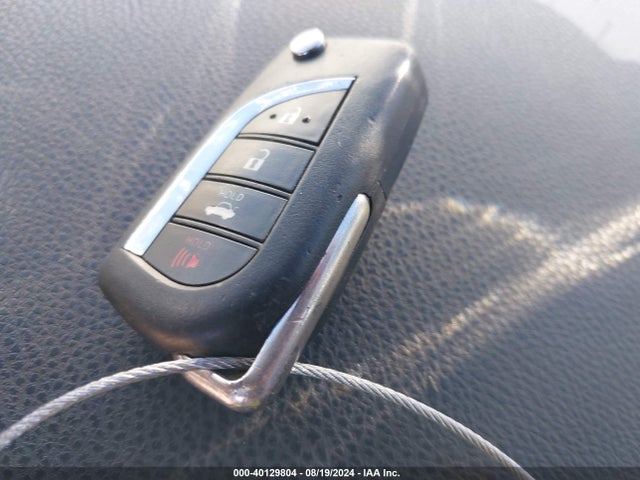 40129804 :رقم المزاد ، JTNB11HK0J3038695 vin ، 2018 Toyota Camry Se مزاد بيع