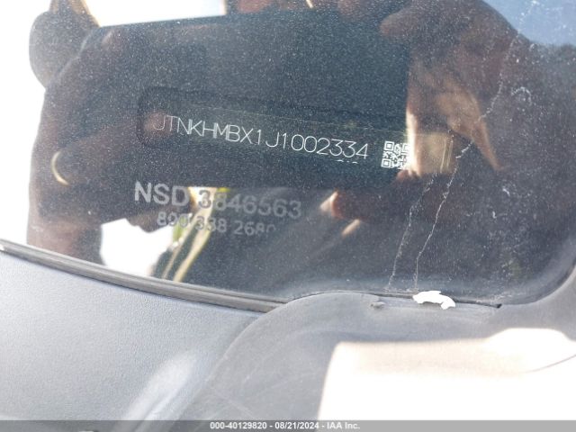 JTNKHMBX1J1002334 Toyota C-hr Xle Premium