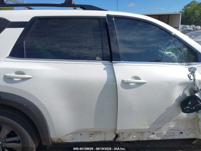 5N1DR3BA9NC246822 Nissan Pathfinder Sv 2wd