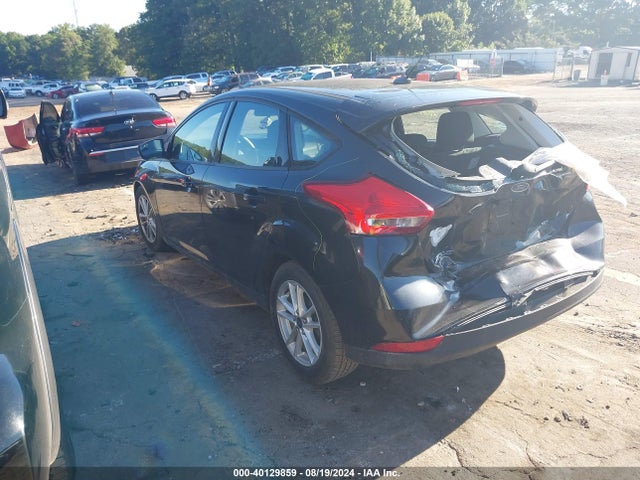 Ford FOCUS SE 2015 1FADP3K20FL259596 Image 3