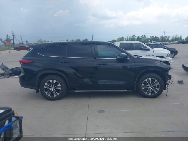 5TDGZRAH7NS142797 Toyota Highlander Xle
