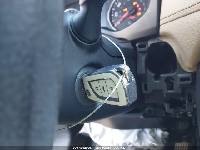 Toyota RAV4 LE 2019 2T3H1RFV6KW051640 Image 11