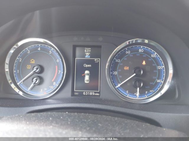 2T1BURHE4JC092223 Toyota COROLLA SE