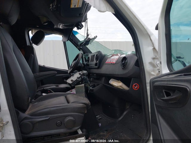 WD4PF0CD1KP166460 Mercedes-Benz Sprinter 2500 High Roof V6/standard Roof V6