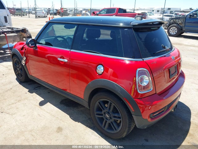 2013 MINI HARDTOP WMWSV3C58DT395226 Photo 2