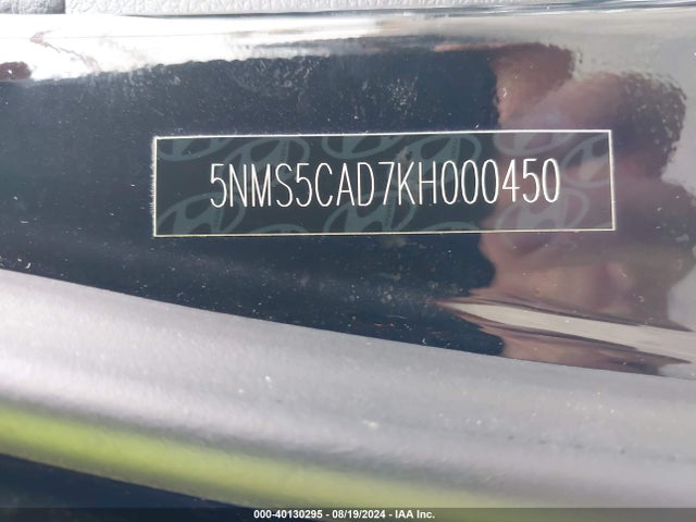 Hyundai Santa Fe Ultimate 2019 5NMS5CAD7KH000450 Image 9
