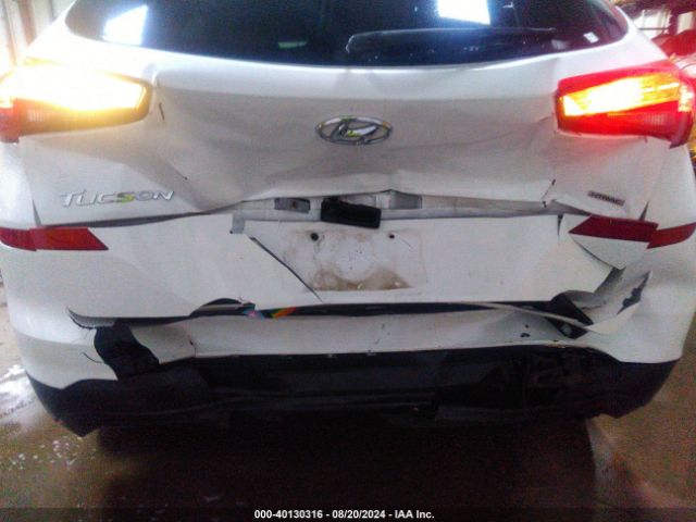 KM8J2CA48LU114094 Hyundai TUCSON SE