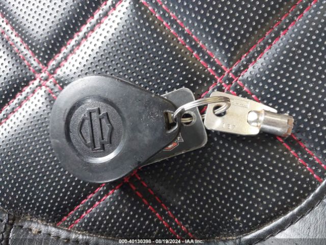 2021 HARLEY-DAVIDSON FLHX 1HD1KBC16MB644660 Photo 10