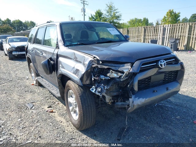 Toyota 4RUNNER SR5 2021 JTEMU5JR3M5893382 головне зображення