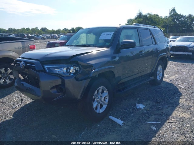 Toyota 4RUNNER SR5 2021 JTEMU5JR3M5893382 Image 2