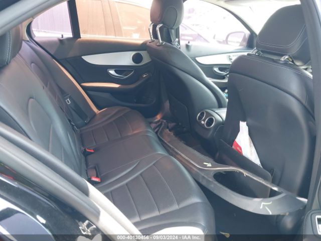 55SWF4JB3FU068981 Mercedes-Benz C 300 Luxury/sport