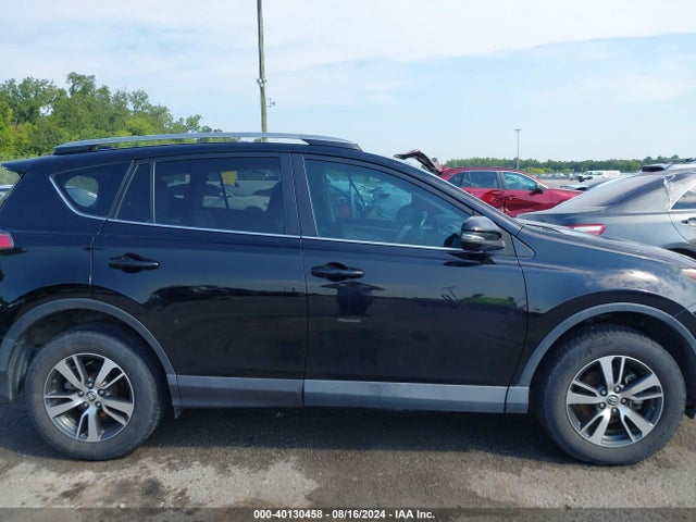 Toyota Rav4 Xle 2017 2T3WFREV5HW356677 Image 13