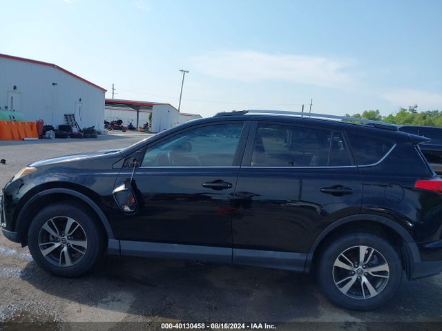 Toyota Rav4 Xle 2017 2T3WFREV5HW356677 Image 14