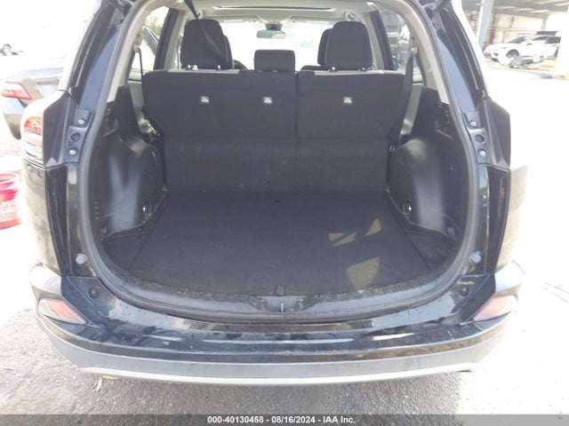 Toyota Rav4 Xle 2017 2T3WFREV5HW356677 Image 8