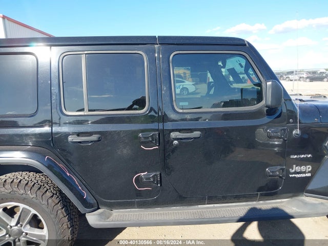 1C4HJXEN8JW221681 Jeep Wrangler Unlimited Sahara 4x4