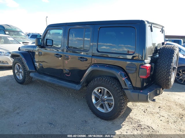 1C4HJXEN8JW221681 Jeep Wrangler Unlimited Sahara 4x4