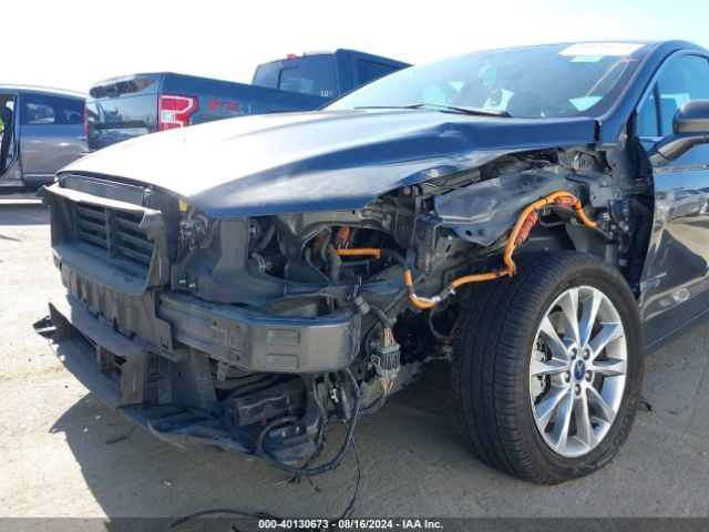3FA6P0PU8JR246123 Ford Fusion Energi Se Luxury