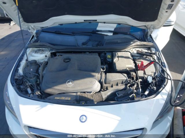 Mercedes-Benz CLA 250 2015 WDDSJ4EB8FN176402 Image 10