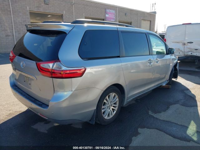 5TDYK3DC1FS530017 Toyota Sienna Xle Premium 8 Passenger