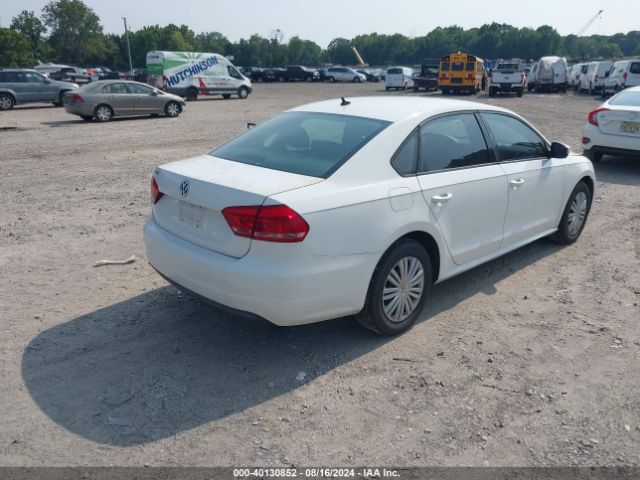 1VWAP7A39EC013575 Volkswagen Passat 2.5l S