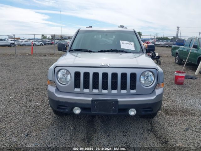 1C4NJPFB0FD297700 Jeep Patriot Latitude