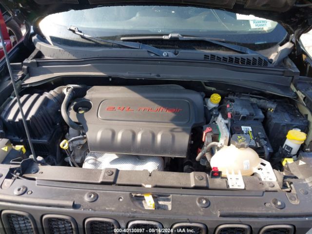 ZACCJBCB3HPF36031 Jeep Renegade Trailhawk 4x4