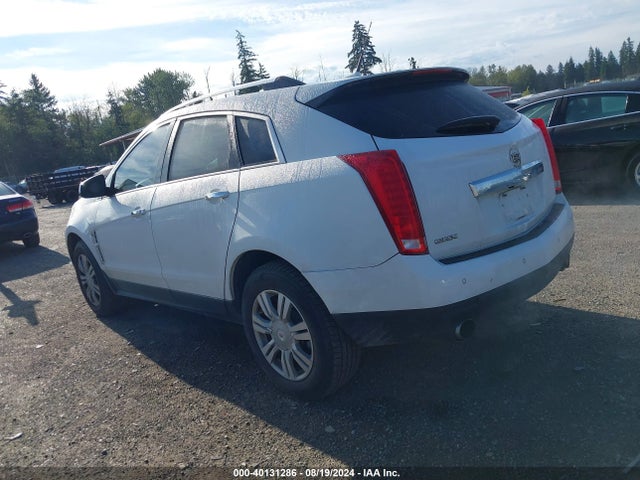 2011 CADILLAC SRX 3GYFNAEY3BS580625 Photo 2