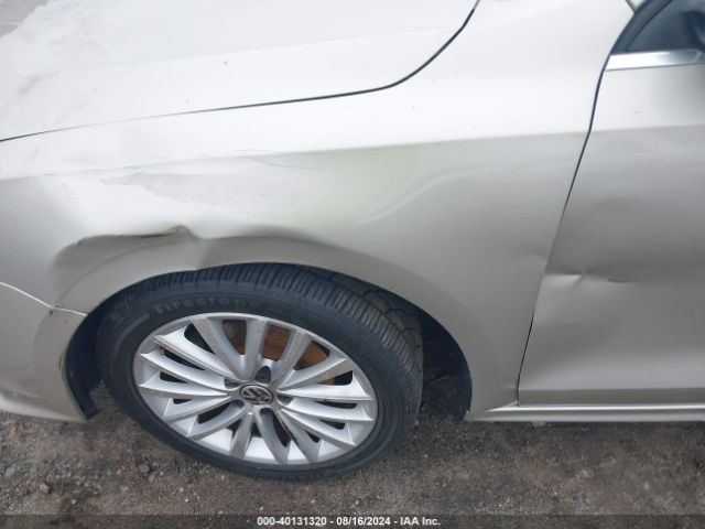 3VWD17AJ5FM255387 Volkswagen Jetta 1.8t Se
