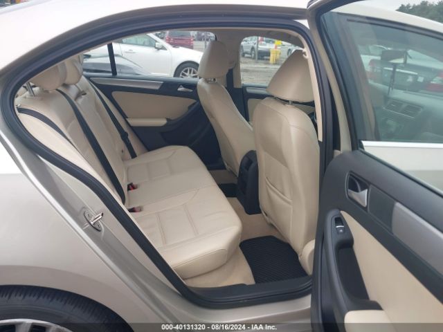 3VWD17AJ5FM255387 Volkswagen Jetta 1.8t Se
