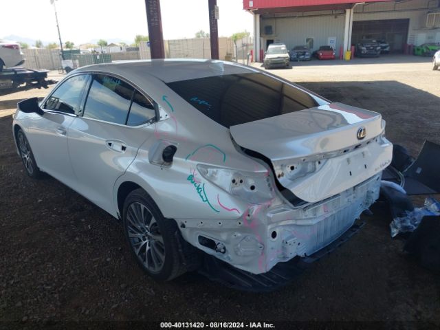 58AD11D19MU002601 Lexus ES 250