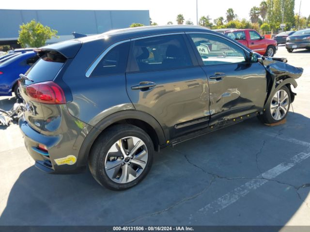 KNDCE3LG5M5103951 KIA Niro Ev Ex Premium