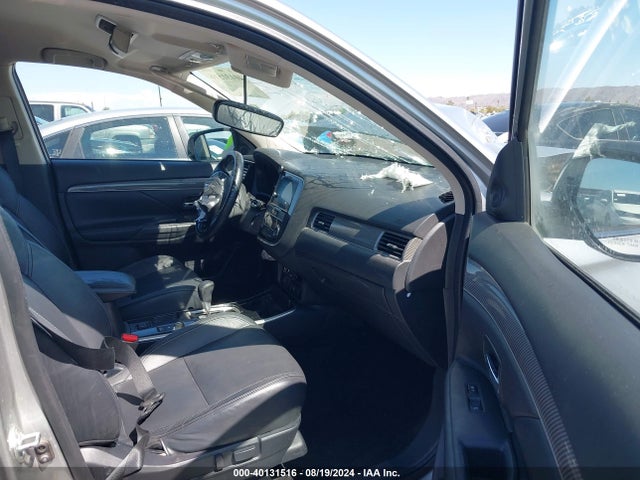 2019 MITSUBISHI OUTLANDER JA4AD3A38KZ007080 Photo 4