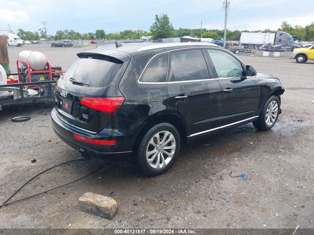 Audi Q5 2.0t Premium 2017 WA1C2AFP5HA018012 Image 4